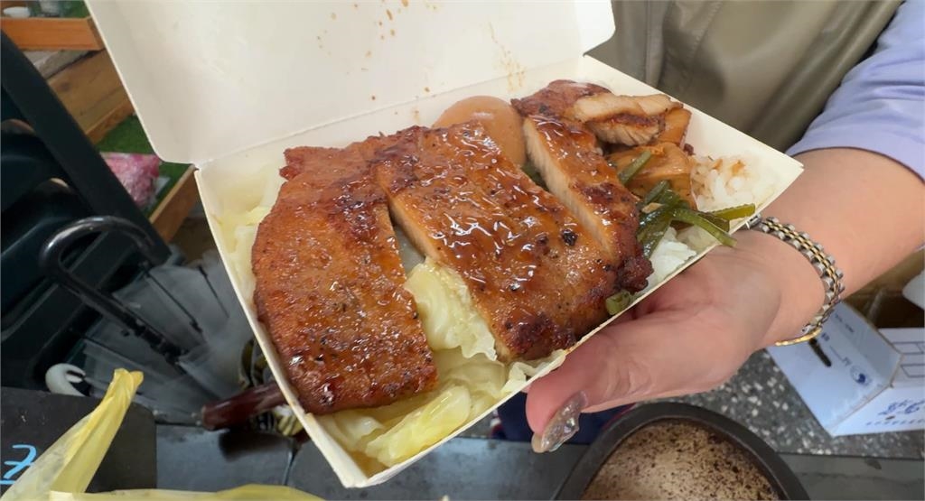 基隆在地佛心便當! 排骨飯+3配菜只要「50元」