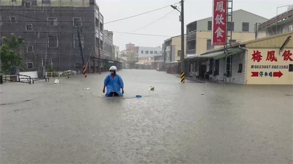 快新聞／暴雨狂襲！台南後壁淹水嚴重　即起停班停課