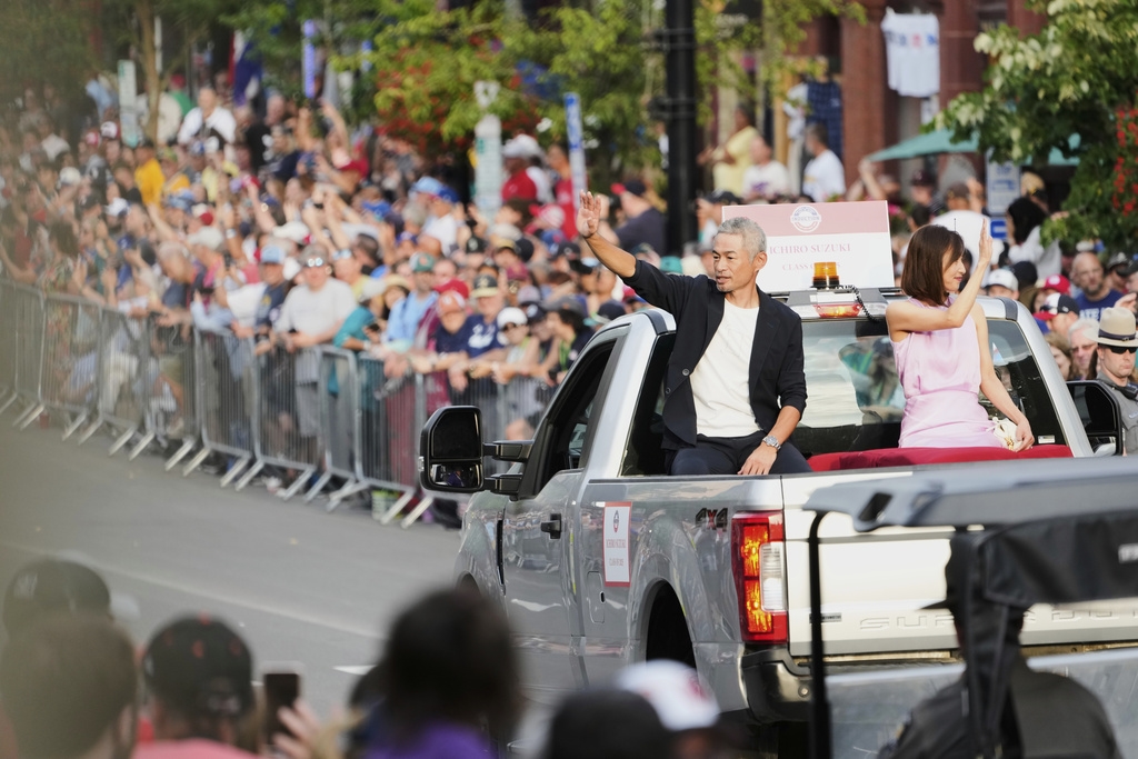 MLB(影)/「朗神」鈴木一朗進入名人堂!全程英語演說最感謝這位球星的啟發