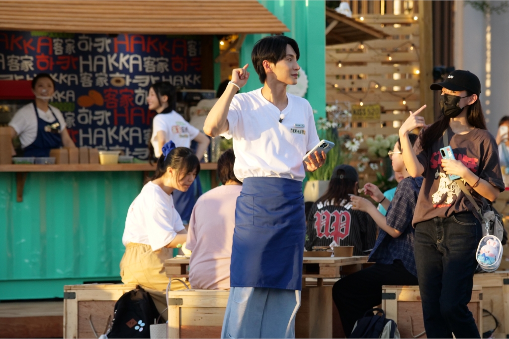 温昇豪合體大咖韓星「煮菜節目再升級」! 揪黑白大廚一起開店了