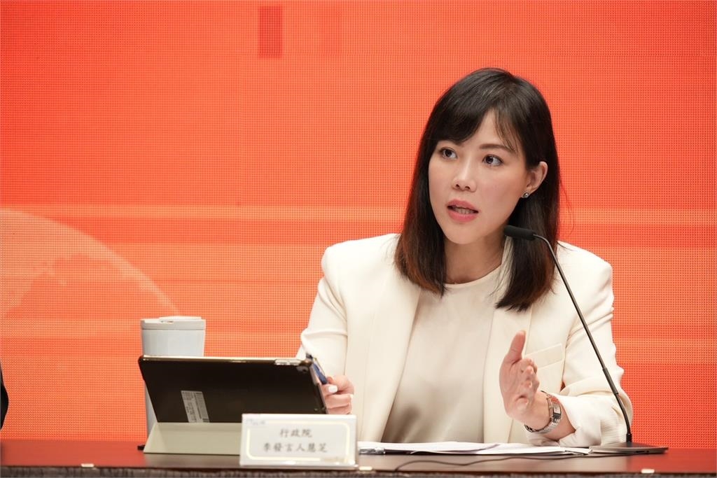 快新聞/雲嘉南淹水!蕃薯村鴨子幾乎「食嘸飼料」 無奈漫步畫面曝