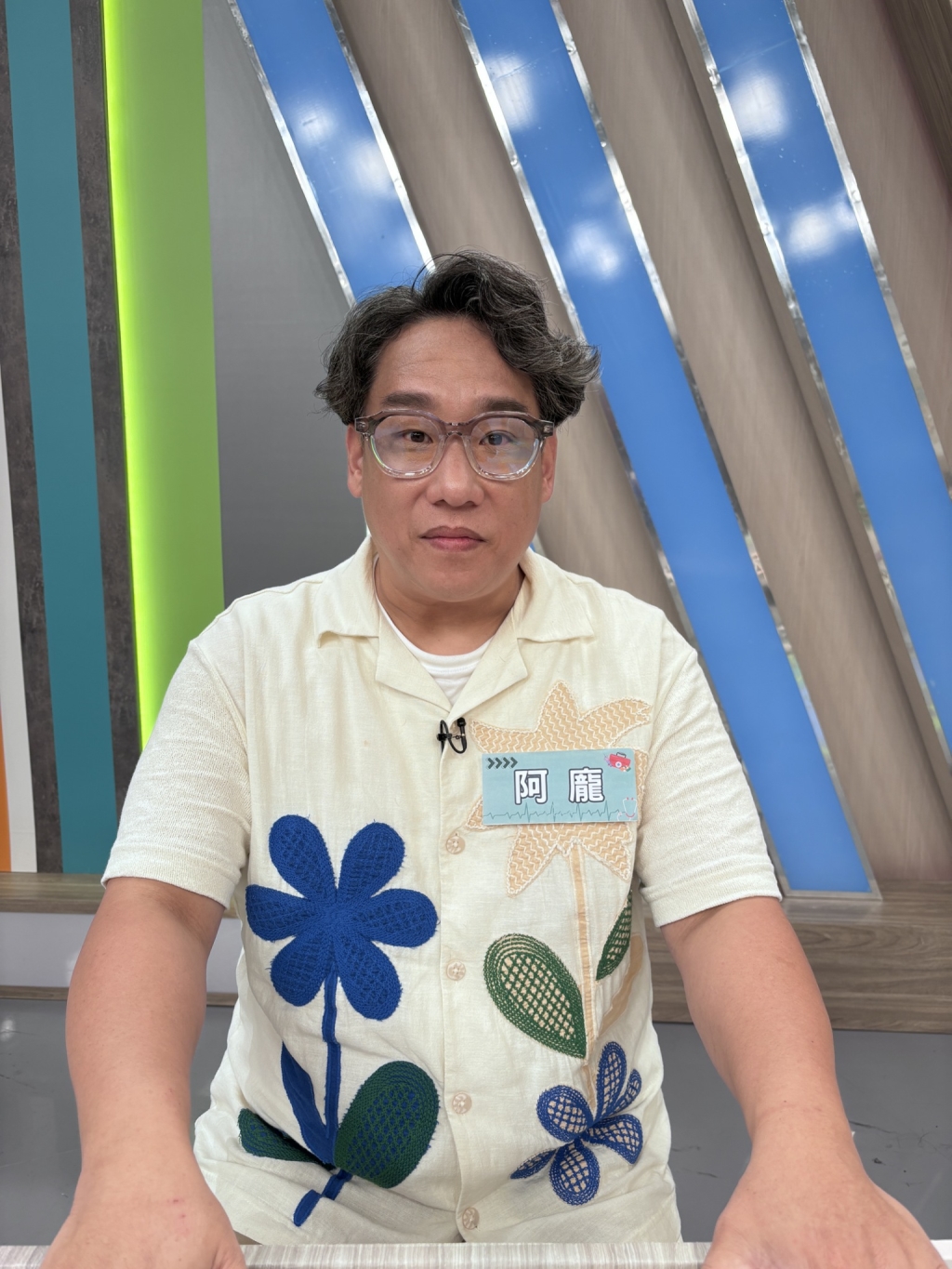 《醫學大聯盟》新加坡拍戲可以臨時請病假 台灣拍戲「天空下刀子都得拍」?