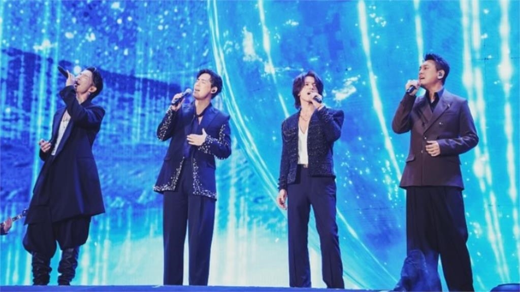 五月天攻巢「再合體F4」唱流星雨　朱孝天親曝「1喜訊」阿信驚：承諾太大！