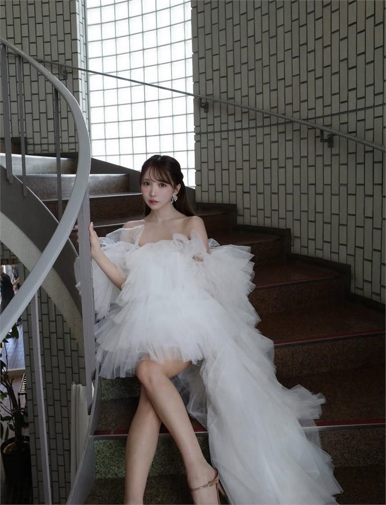 租婚紗驚見「被三上悠亞穿過」新娘PO文討拍:早知道不簽約!網一看全怒了