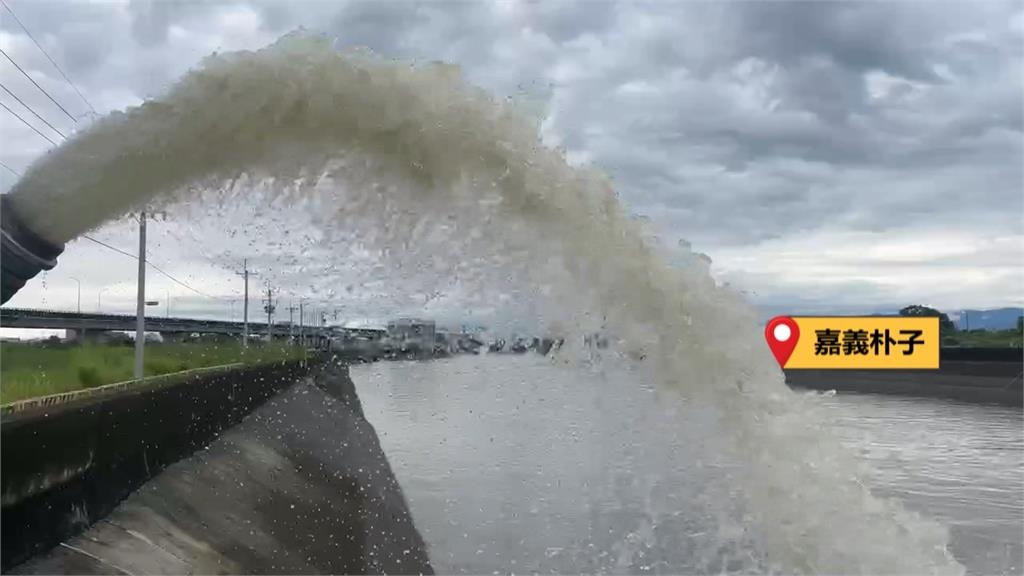 嘉義朴子2天雨量455毫米　居民：暴雨「防水閘門」也難擋
