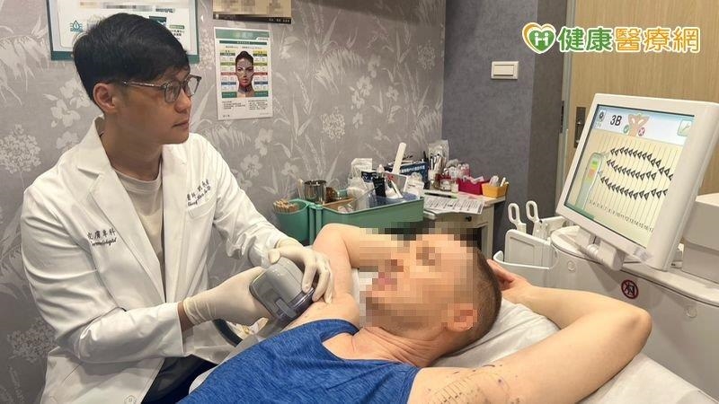 升遷夢竟敗在「腋」步之遙！醫曝職場形象的潛在影響