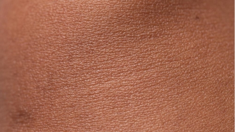 夏季肌膚水分流失更嚴重？健康管理師揭保濕3大營養關鍵，從內養出穩定膚況！