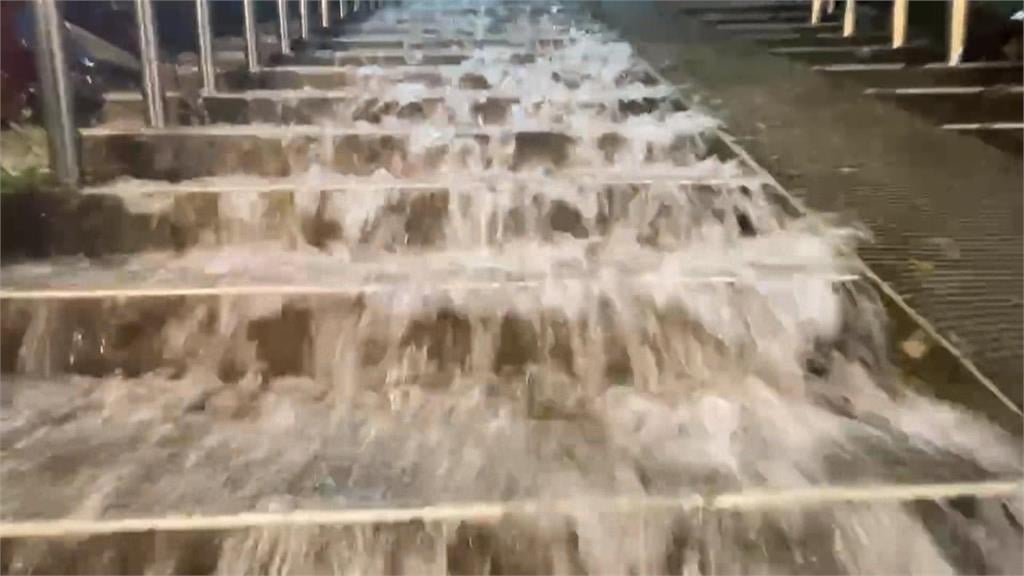 南部地區雨勢持續不斷 週二嘉縣、南高屏停班停課