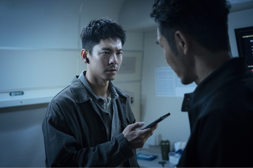 林柏宏高鐵激戰神秘客!《96分鐘》化身拆彈專家 列車搏鬥直呼「太痛苦」