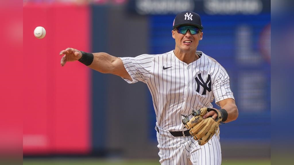 MLB(影)/失誤陰影揮之不去! 洋基當家游擊手越居榜首還差點斷送球隊勝利 MLB(影)/失誤陰影揮之不去! 洋基當家游擊手越居榜首還差點斷送球隊勝利