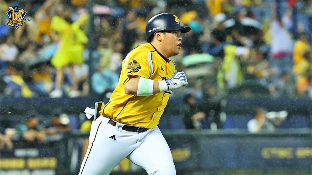 中職(影)/曾頌恩本季首轟終於出爐!因為換背號全壘打減產?本人「這麼說」 中職(影)/曾頌恩本季首轟終於出爐!因為換背號全壘打減產?本人「這麼說」
