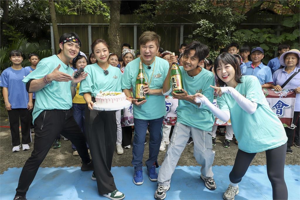 《綜藝大集合》慶祝父親節被要求幫忙「付清」房貸！綜藝天王胡瓜、阿翔一臉錯愕