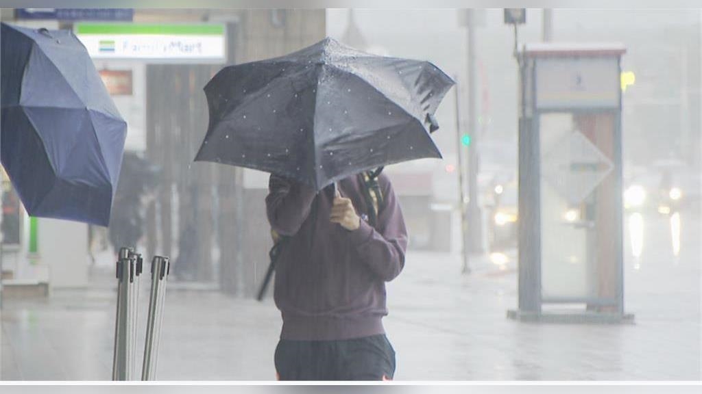 豪大雨狂炸！南部停班停課地區一次看　台南市「未達標準」照常上班上課