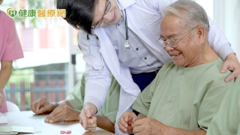 家中長輩是失智還是老化？　記憶整合門診助家屬快速獲得解答