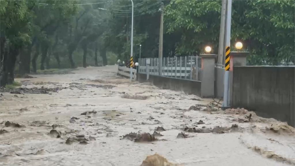 獨家／豪雨狂炸！　絕美落羽松變池塘　　民視獨家挺進高雄山區