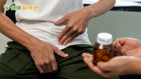 頻尿、骨盆痛竟是攝護腺癌　他靠整合照護免於癱瘓危機