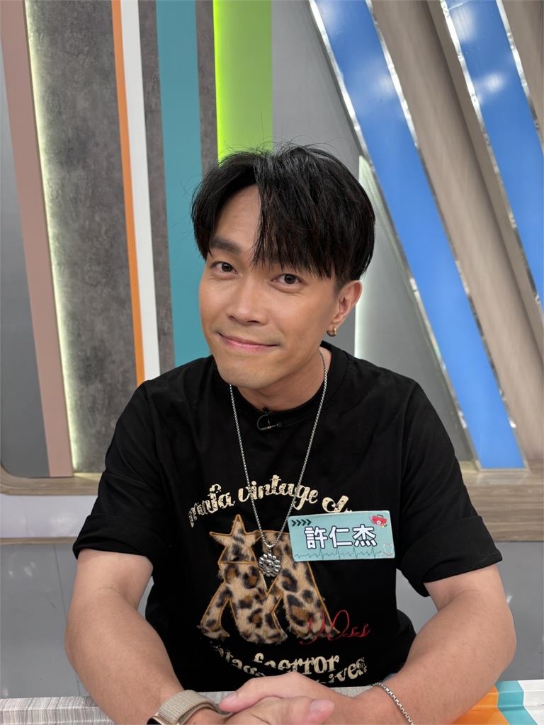 《醫學大聯盟》許仁杰年輕不保養長時間上妝！八點檔拍完皮膚異常