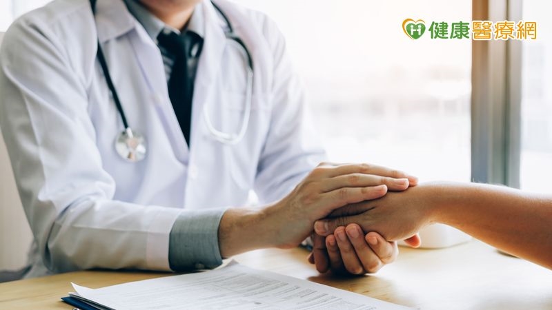 「好想泡澡」七旬翁洗腎20年　中央靜脈合金人工血管圓心願