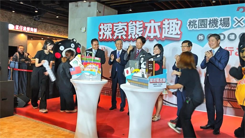 「熊本熊」現身桃機　萌熊魅力放送　旅客直呼：終於看到本尊