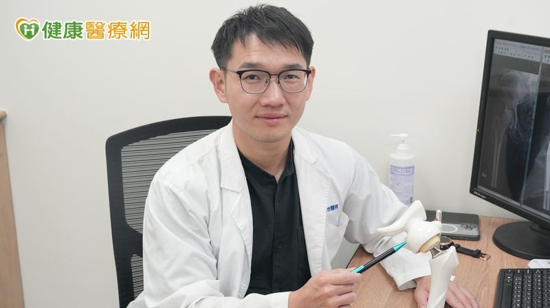 他髖部疼痛竟是「這裡」壞死 姊姊看病意外查出病因