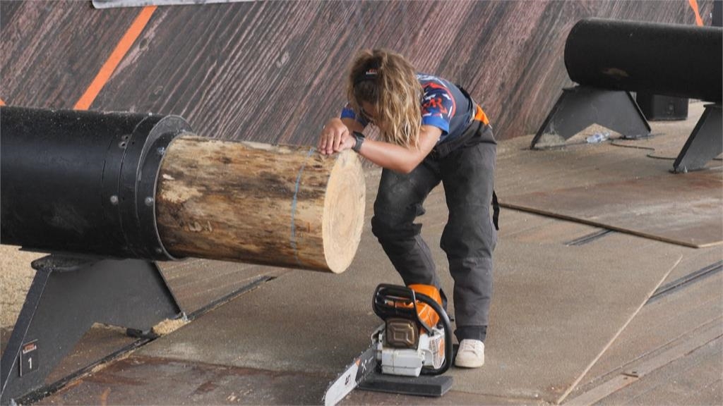 21歲女孩「法國伐木錦標賽」奪冠　顛覆傳統挑戰自我成佳話