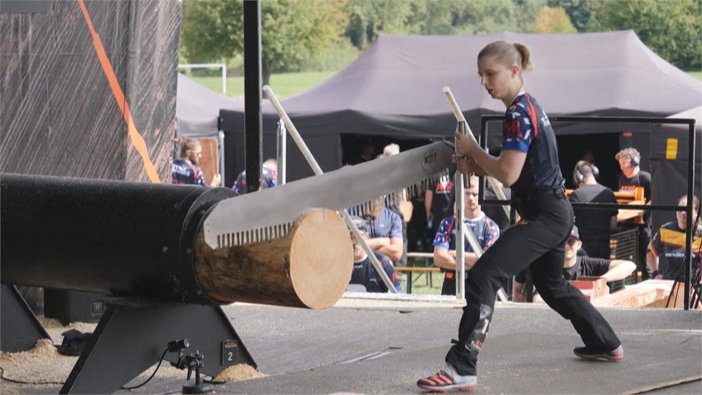 21歲女孩「法國伐木錦標賽」奪冠　顛覆傳統挑戰自我成佳話