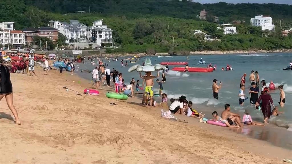 豪雨狂炸！　小琉球「關島」３天　水上活動業者無奈：快吃土