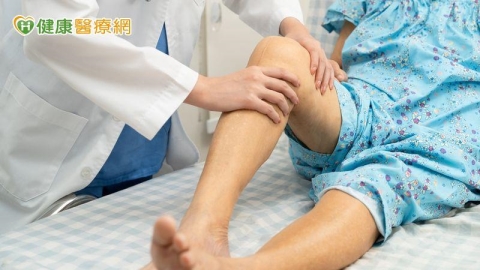 近百歲人瑞跌倒粉碎性骨折 「這1治療」讓他重新站起完成生日願望