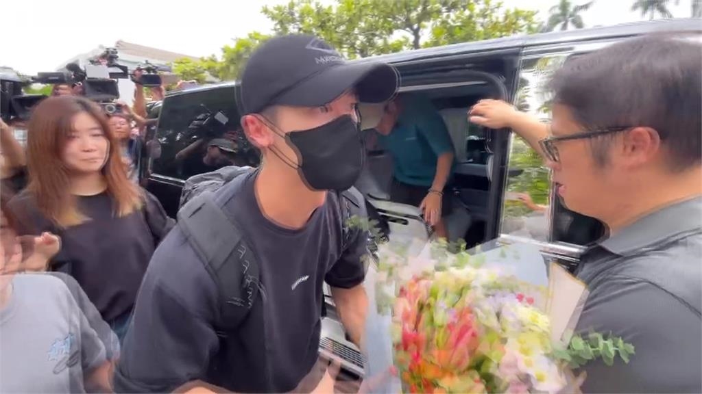 許光漢退伍自爆「吃飯常被加菜」！被瘋傳「進軍漫威」全說了：努力回饋