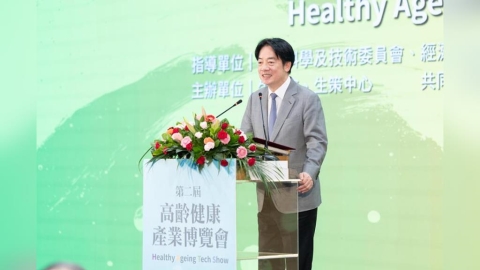 被賴清德笑問「為何你看起來變年輕？」　王金平當場傳授1秘方