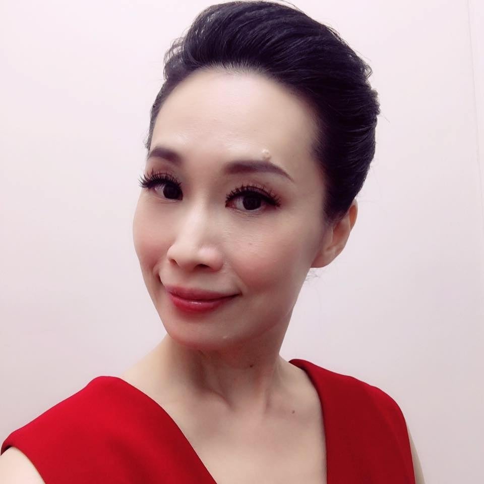 正妹主播下班「剛出電視台」秒遭怪男襲擊！她當場尖叫：我沒政治立場