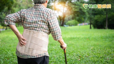 髖關節骨折一年死亡率逾2成！　專家籲：「整合式照護」刻不容緩