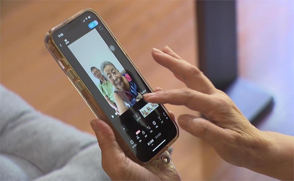 異言堂／「我返老還童！」75歲嬤當網紅 聊「老老照」圈粉逾2.7萬人