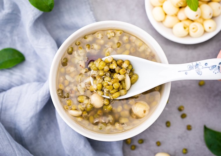 中暑分陽暑與陰暑！ 2茶飲+3推拿手法助兒童清熱解暑