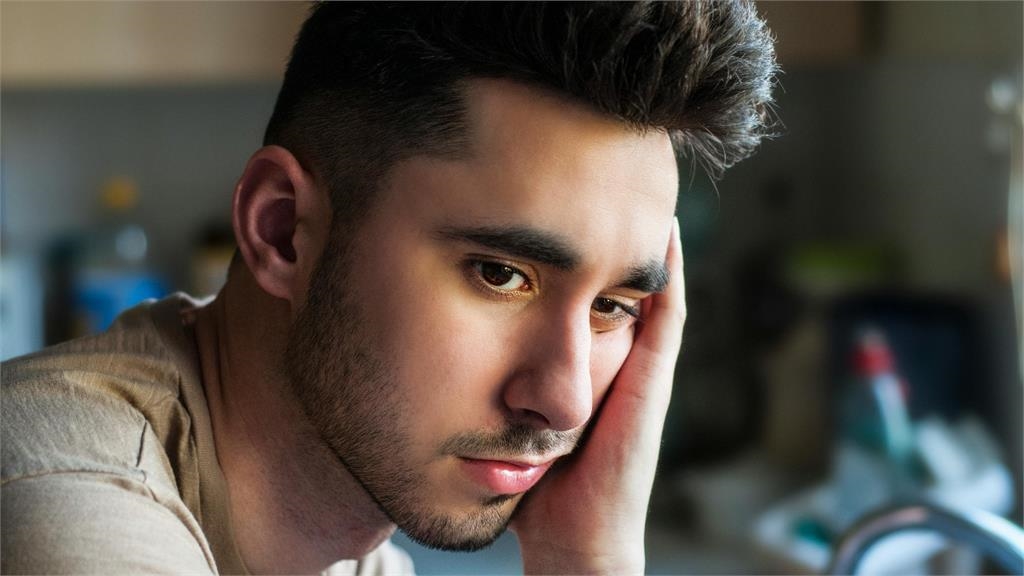 他年輕時不懂智商稅的重要性！親身經歷後才發現「這些物品」是人生解藥