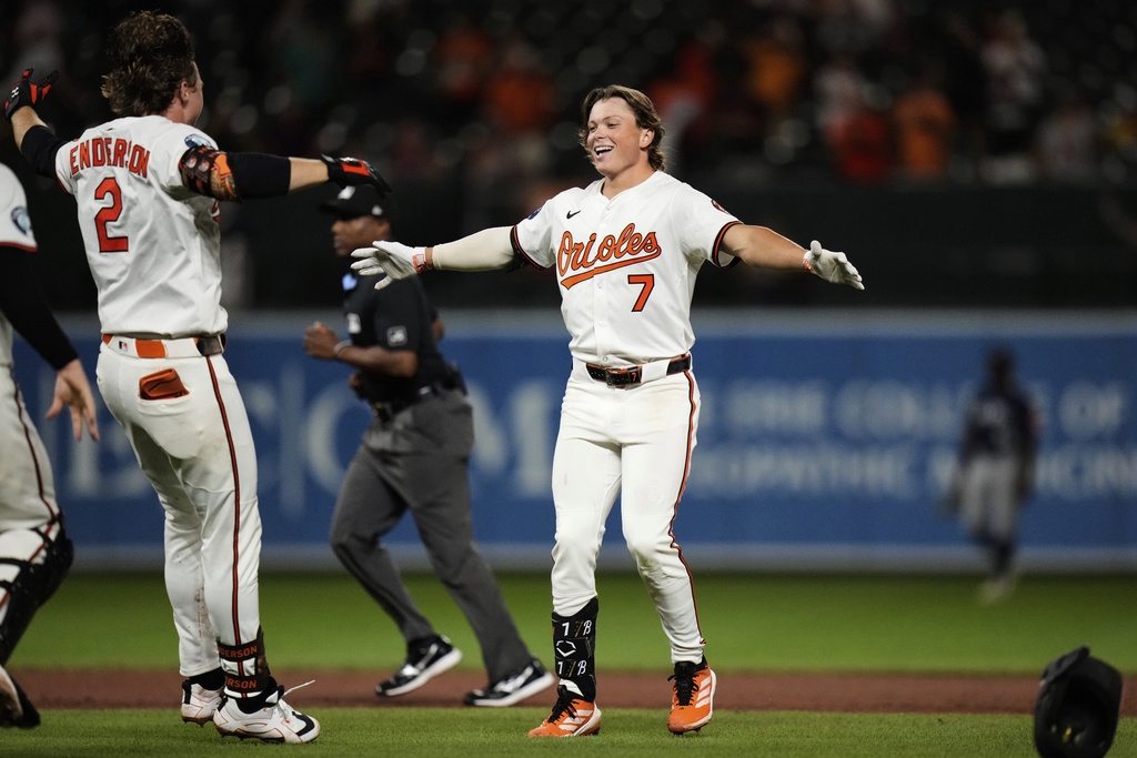 MLB(影)／金鶯21歲狀元郎展現高價值！敲出生涯首支再見安打終結水手8連勝