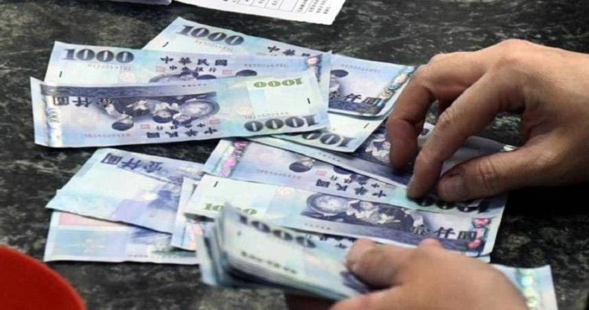 快刷存摺!一早進帳「近4萬元」若5年沒領就充公 月底前還有17筆款項