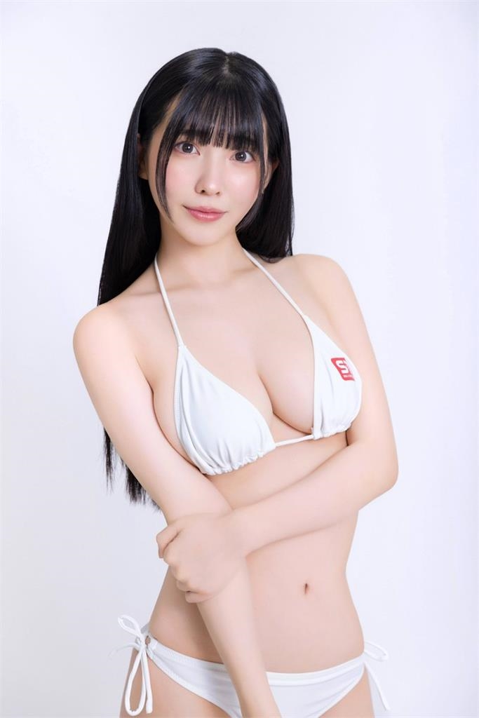 又有日寫真女星「下海拍片」！8歲出道正妹補教老師「超狂背景」曝光