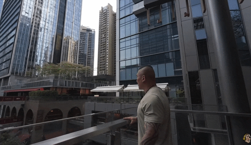 館長深圳高喊「台灣當歸」小粉紅嗨翻抖內！藍白粉傻眼不挺了：舔得太無恥