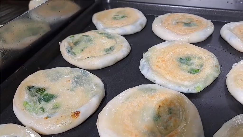 蔥飆天價！蔥仔餅滿滿蔥餡　基隆老店恐賣1顆虧1顆