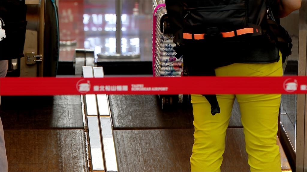 搭廉航帶「這物」登機被制止！一票苦主踩雷「當場丟掉」