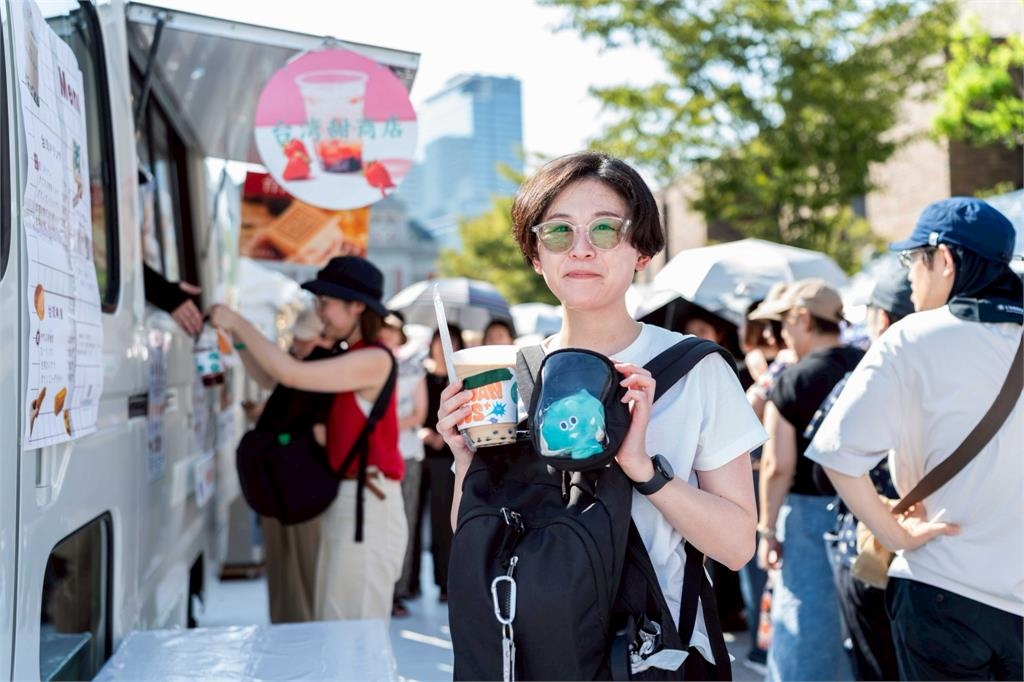 TAIWAN PLUS端經典台灣味 日民眾頂35度高溫排隊嘗鮮