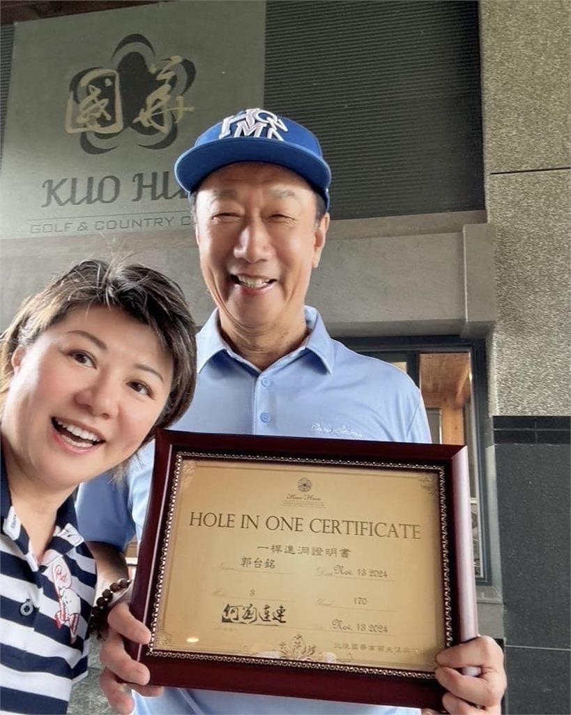 郭台銘昔「豪送50萬現金」給桿弟!球友曬「整頭白髮」近照網熱議狂喊爸