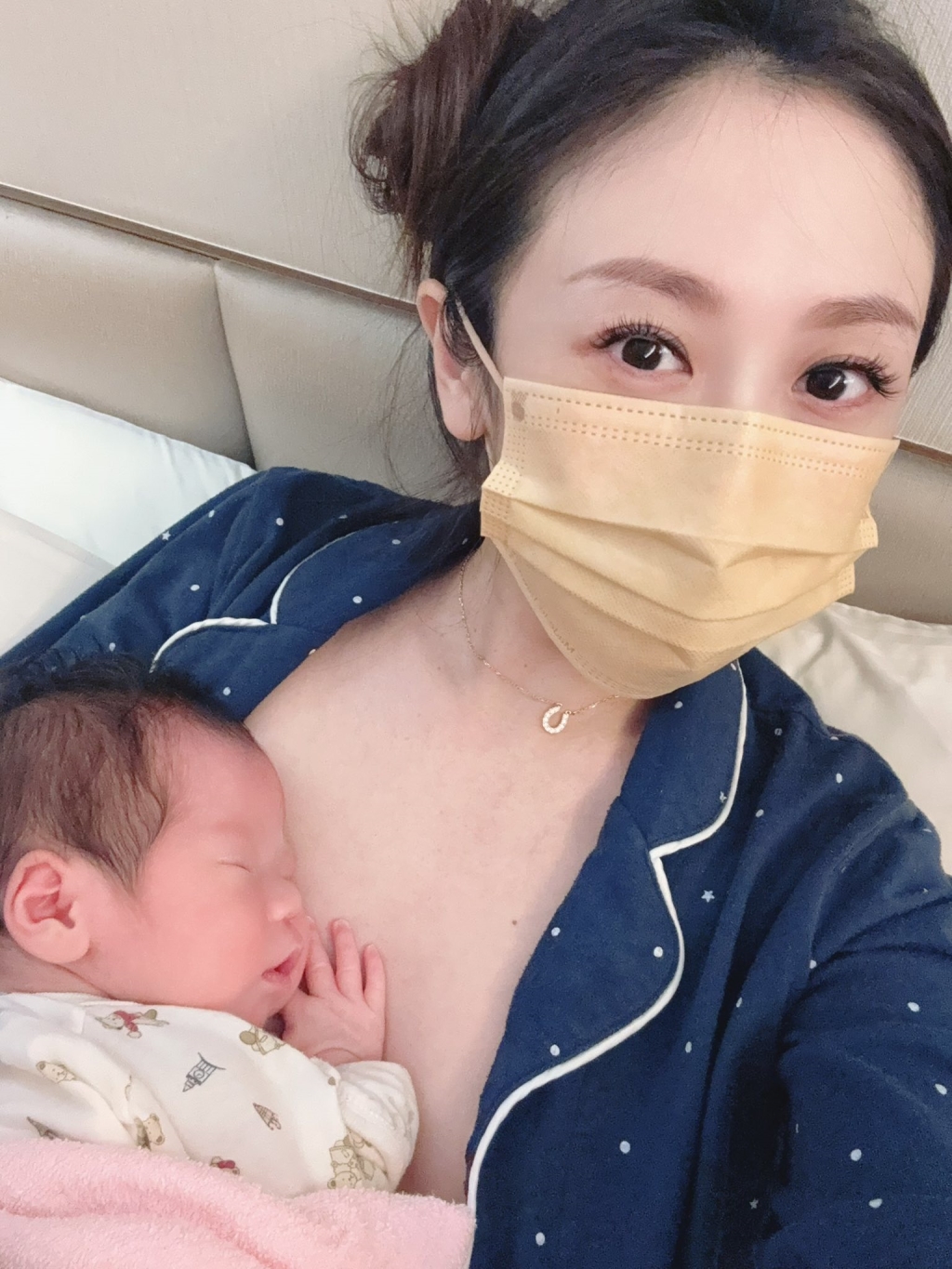 蔡允潔生兒剛滿月！自爆事件連發「快撐不住」 親揭產後心境：像最後一根稻草