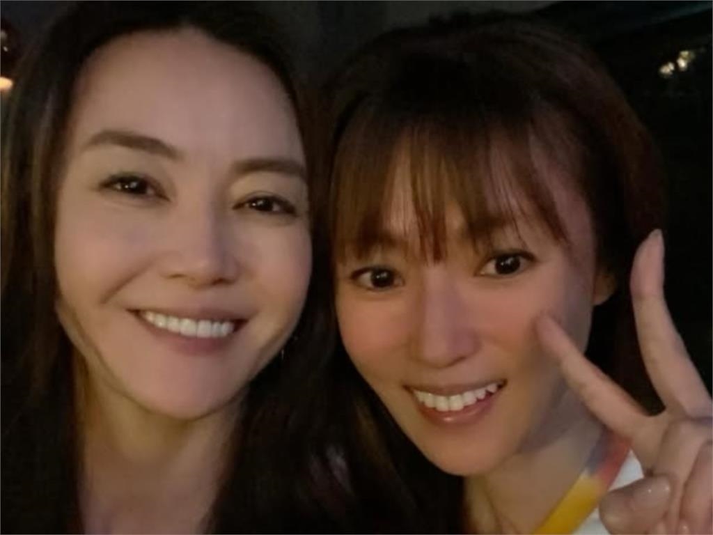 42歲深田恭子曬素顏照曝「真實狀態」…無預警合體「8頭身美少女」掀回憶殺!