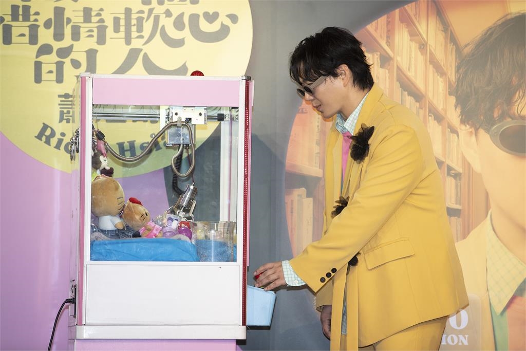 蕭煌奇台語新專輯《做一個惜情軟心的人》李炳輝驚喜現身