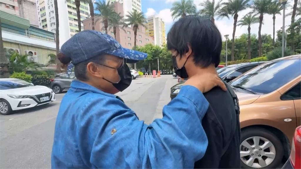 聽障人士兒時過繼 里長以戶政系統尋回35年前生父母