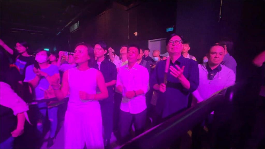 ２０２５青春音樂展演熱鬧登場　陳其邁化身樂迷舞動身體