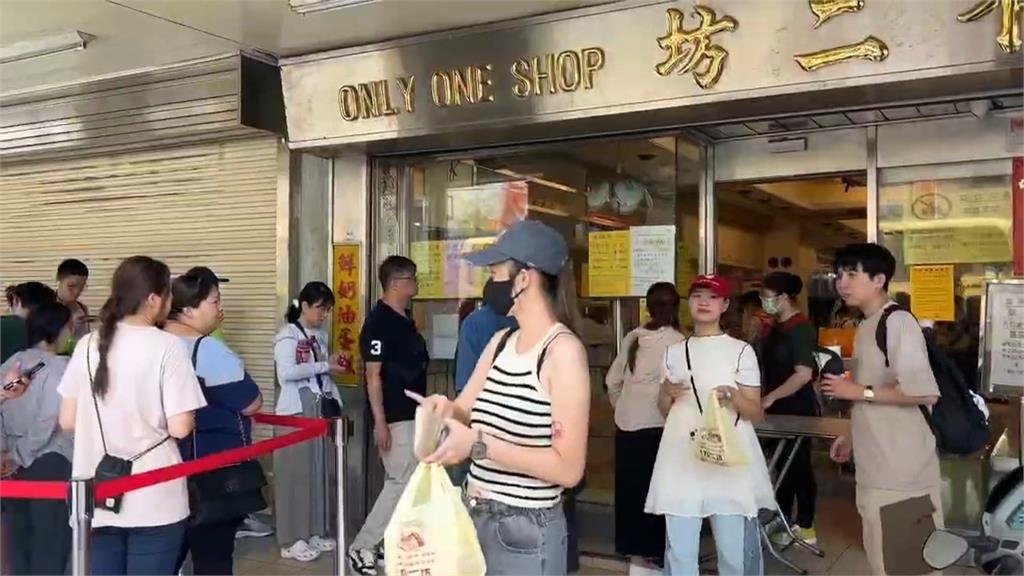 月餅太夯！名店開放預購湧排隊人潮　民眾：電話打不通