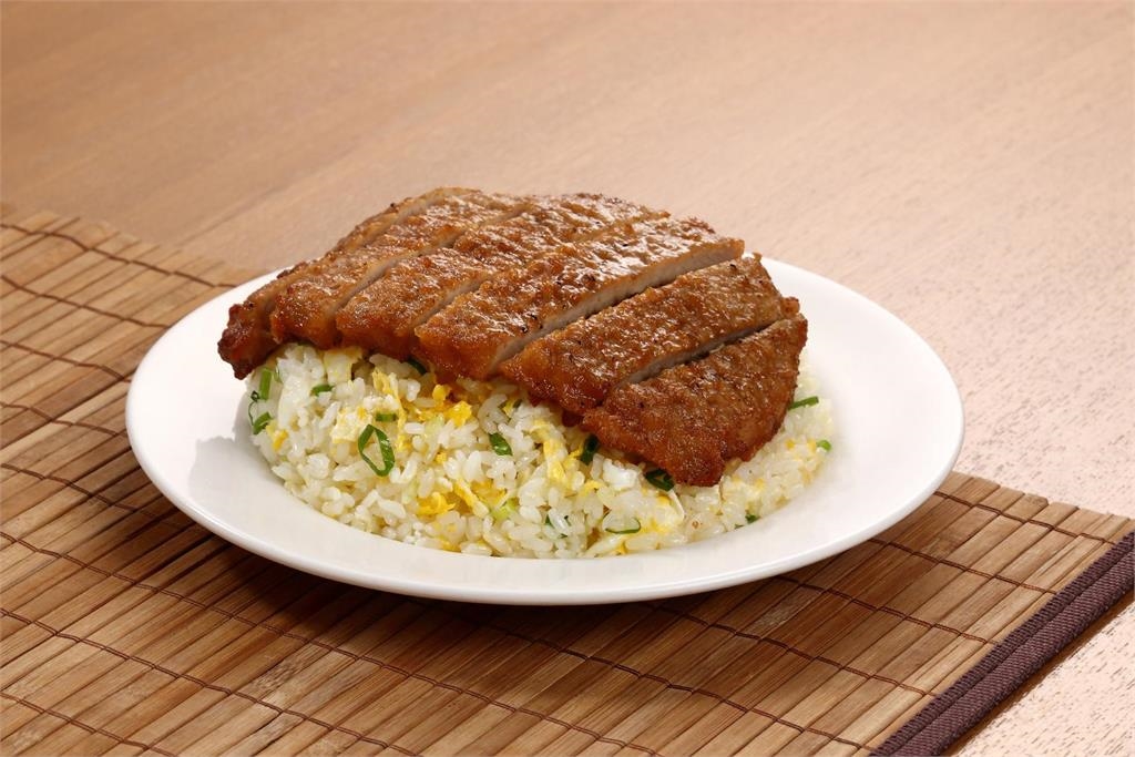 鼎泰豐「又1隱藏吃法」被公開!店員要收走「這空盤」整桌嚇壞阻止:是精華